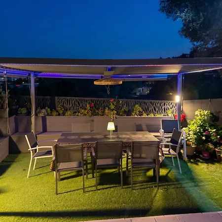 Villa 500 M² Jardin Villeneuve-Loubet